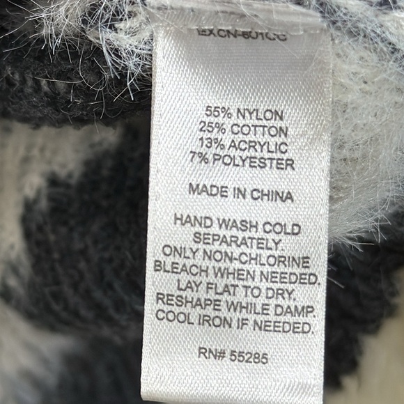 (N4) Express Zebra Sweater Soft and comfortable oversay size S - Picture 7 of 12